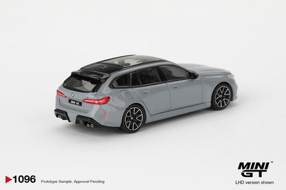 MINI GT #1096 1/64 BMW M5 Touring Brooklyn Grey Metallic (RHD)