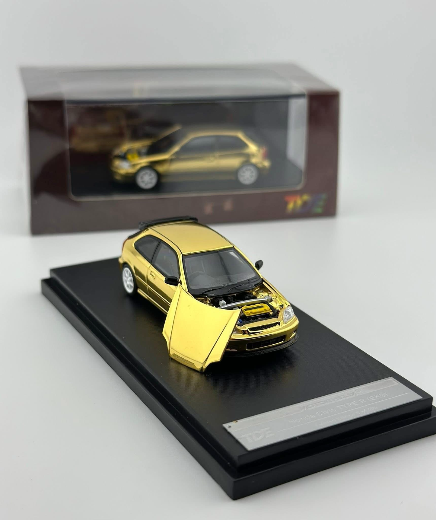 MOTORHELIX 1/64 Honda Civic Type R (Ek9) GOLD CHROME | Thailand Diecast Expo 2025