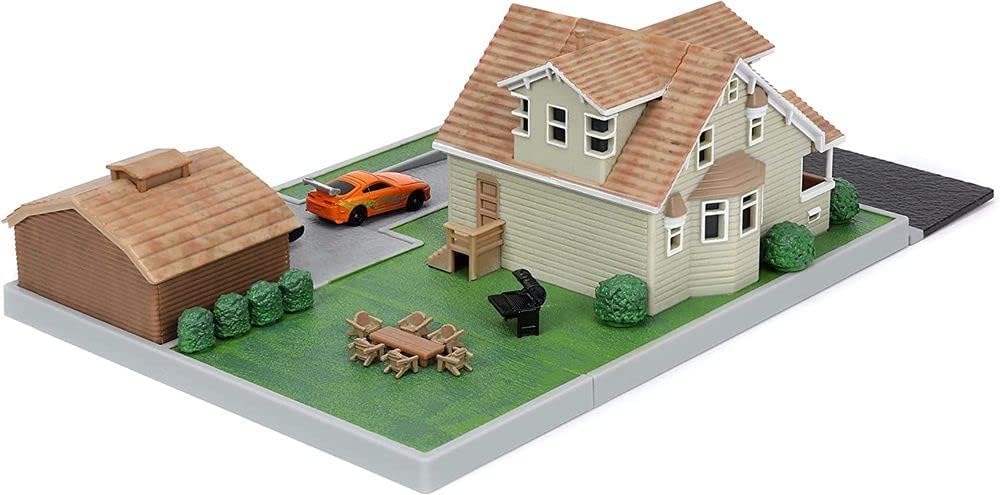 Jada Toys Fast & Furious Nano Hollywood Rides Dom Toretto's House Display Diorama with Two 1.65'' Die-cast Cars