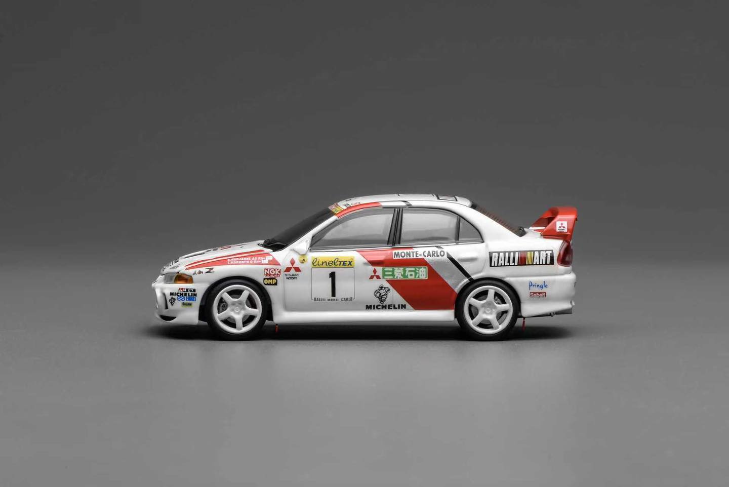 MOTORHELIX 1/64 MITSUBISHI LANCER EVOLUTION IV GSR MONTE CARLO LIVERY M64010