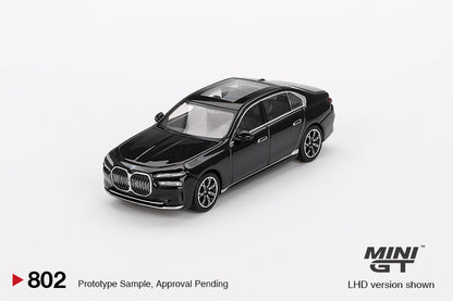 MINI GT #802 1/64 BMW i7 xDrive60 Black Sapphire (RHD)