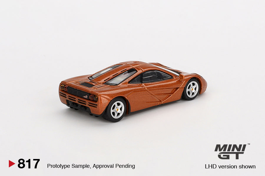 MINI GT #817 1/64 McLaren F1 Yquem