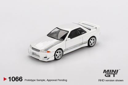 MINI GT #1066 1/64 Nissan Skyline GT-R (R32) VeilSide Combat C-I White (RHD) * BLISTER PACK *