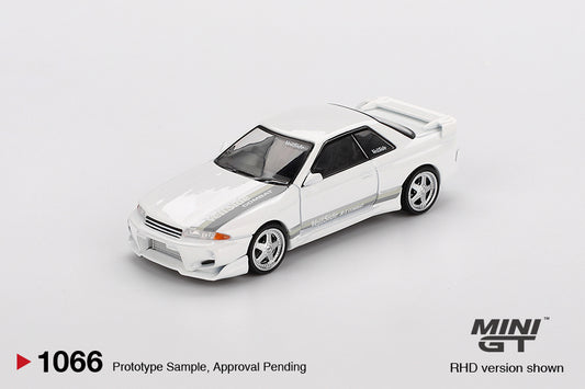 MINI GT #1066 1/64 Nissan Skyline GT-R (R32) VeilSide Combat C-I White (RHD) * BLISTER PACK *
