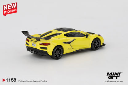MINI GT #1158 1/64 Chevrolet Corvette ZR1 Accelerate Yellow (LHD)