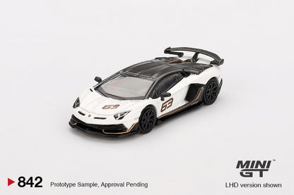 MINI GT #842 1/64 Lamborghini Aventador SVJ 63 Bianco Asopo (RHD)
