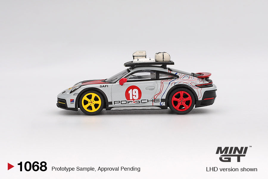 MINI GT #1068 1/64 Porsche 911 Dakar "Uncle Rally" (LHD)