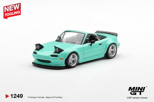 * PRE ORDER * MINI GT #1249 1/64 Mazda MX-5 (NA) Pandem Mint Green (RHD)