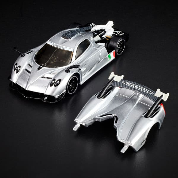* PRE ORDER * Hot Wheels 2025 RLC Exclusive ’21 Pagani Huayra R