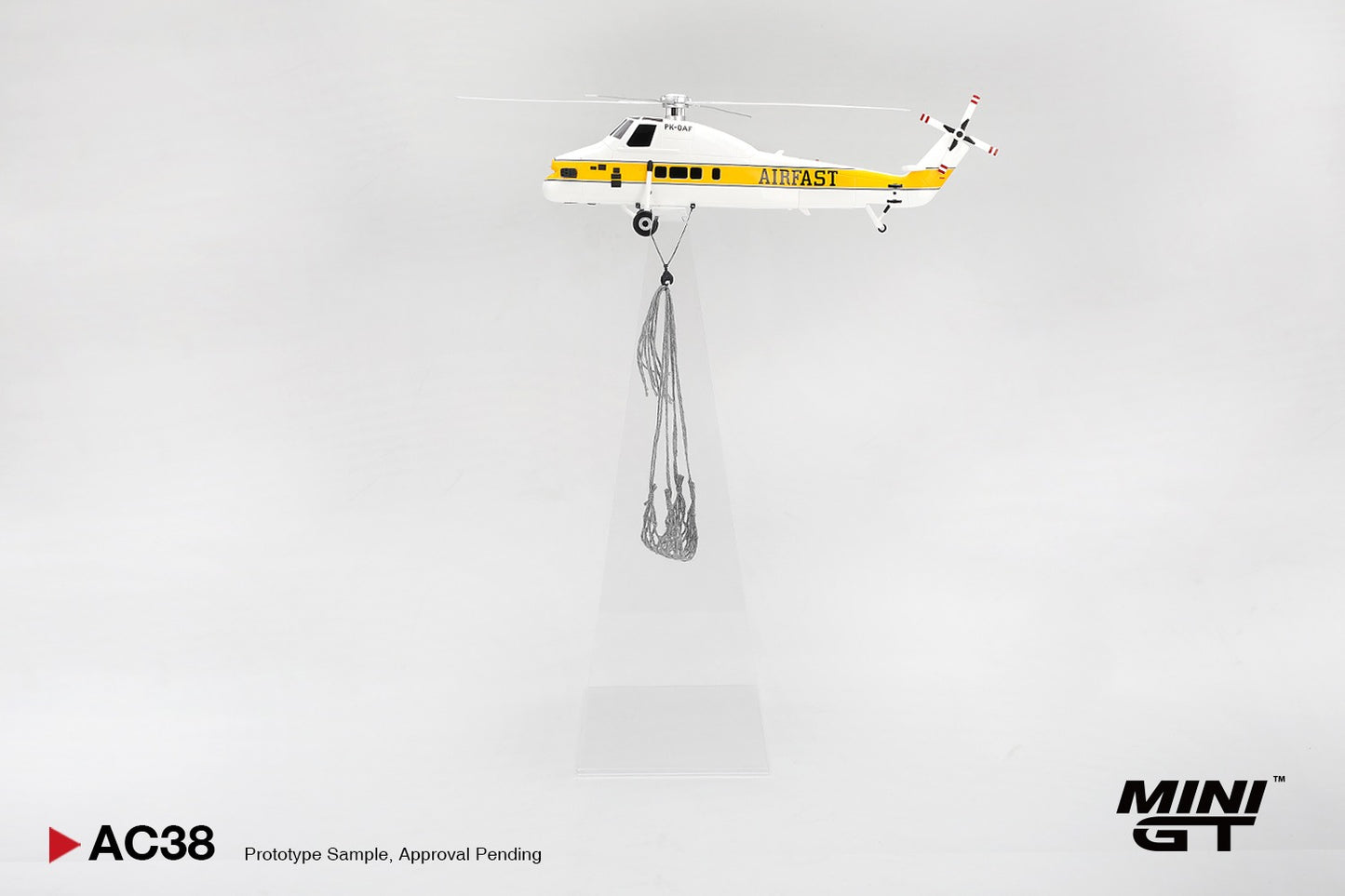* PRE ORDER * MGTAC38 1/64 Sikorsky S58T Helicopter 1985 Camel Trophy