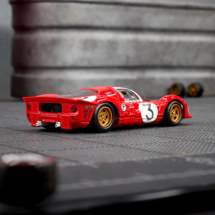 * PRE ORDER *  Hot Wheels Elite 64 1967 Ferrari 330 P4