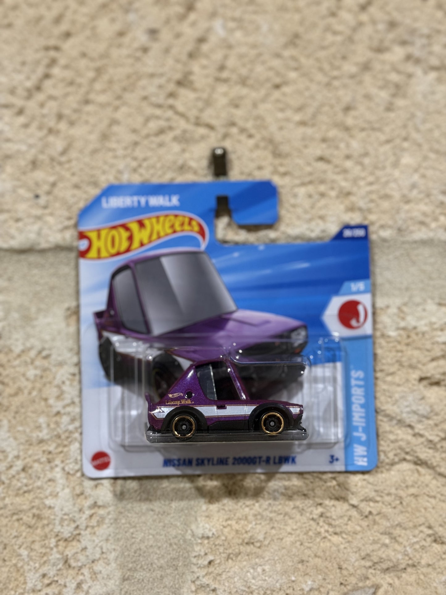 HOT WHEELS NISSAN SKYLINE 2000GT-R LBWK PURPLE TOONED ( SHORT CARD )