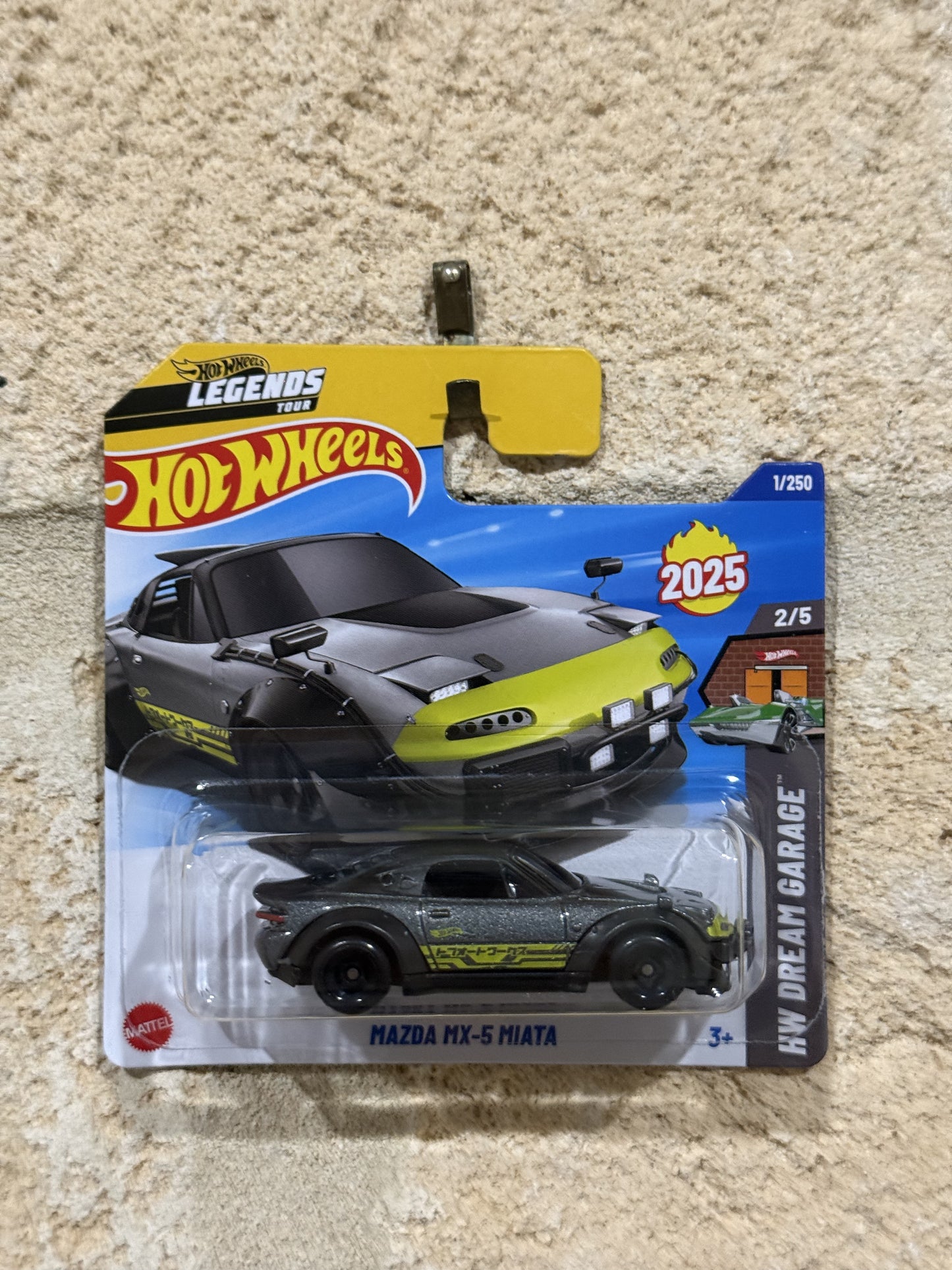 HOT WHEELS MAZDA MX-5 MIATA ( SHORT CARD )