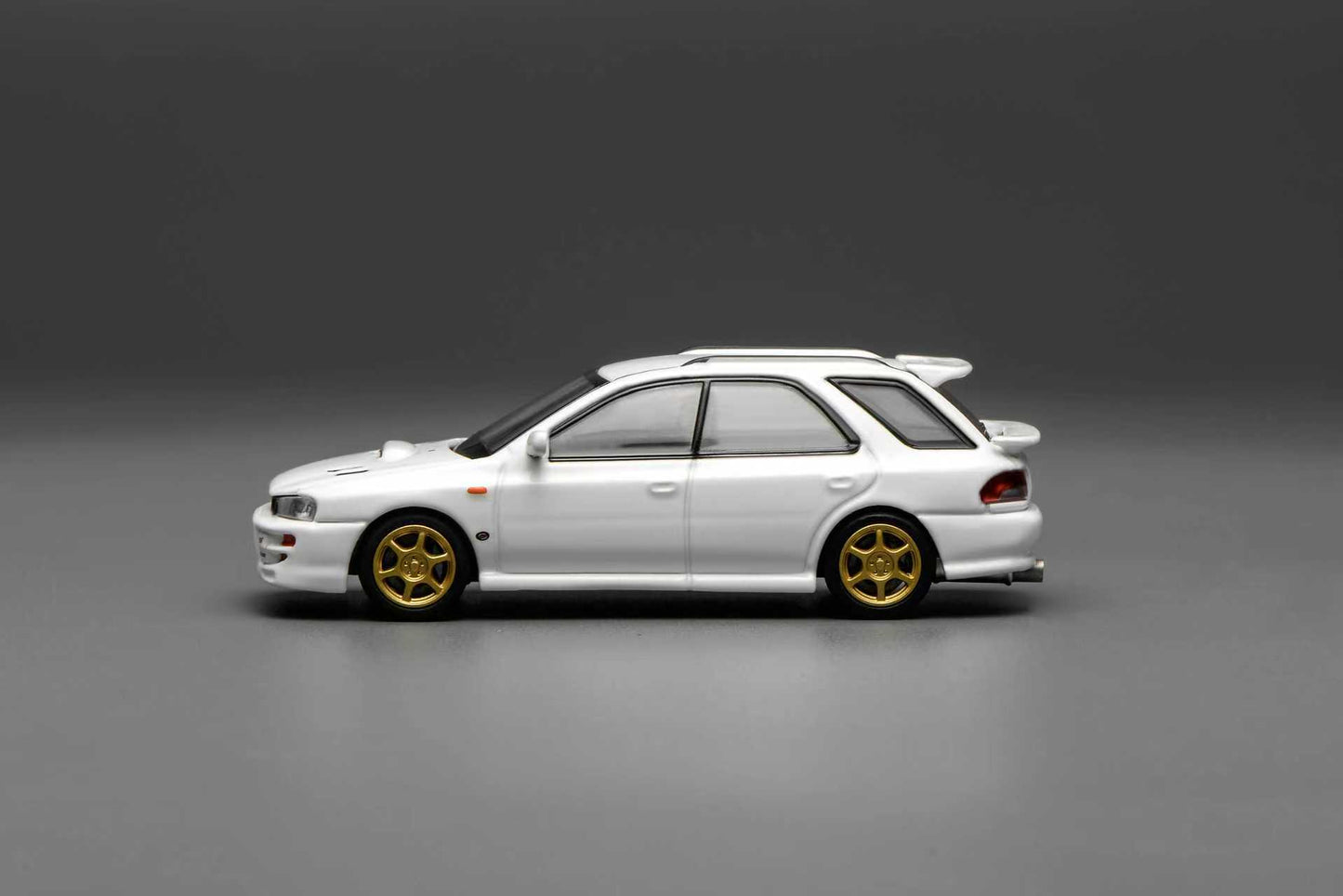 * PRE ORDER * MOTORHELIX 1/64 SUBARU IMPREZA WAGON WRX STI VERSION VI PURE WHITE  M67102