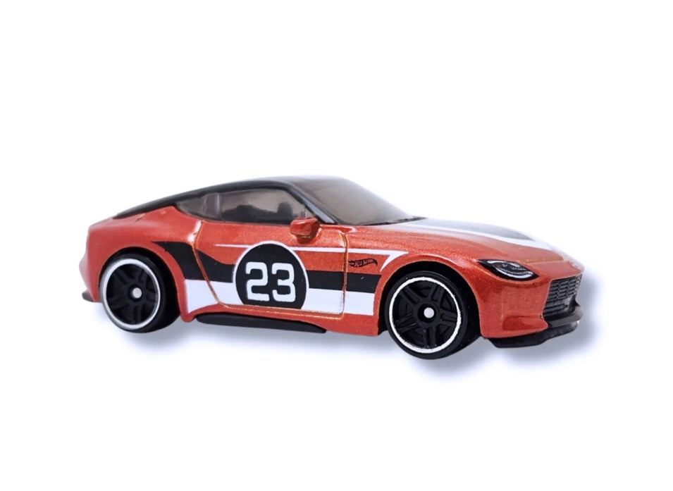 Hot Wheels Basic Car 2023 Nissan Z * SHORT CARD * – Diecast Toyz SG