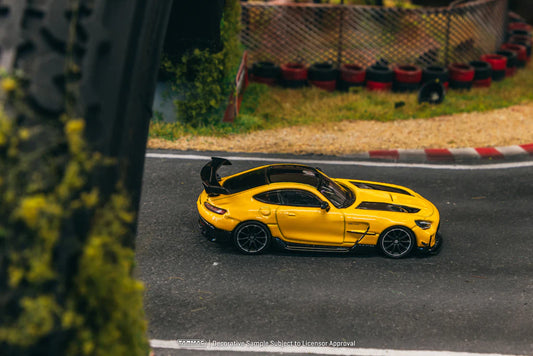 Tarmac Works 1/64 Mercedes-Benz AMG GT Black Series - SHMEE150 - GLOBAL64