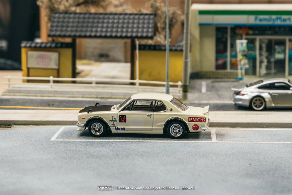 Tarmac Works 1/64 Skyline HT 2000GT-R White - GLOBAL64