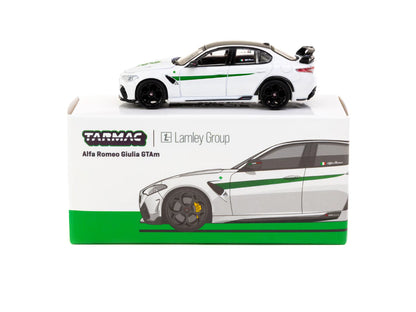 Tarmac Works 1/64 Alfa Romeo Giulia GTA White/Green - GLOBAL64