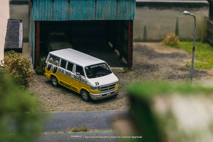 Tarmac Works 1/64 Dodge Van Mooneyes - GLOBAL64