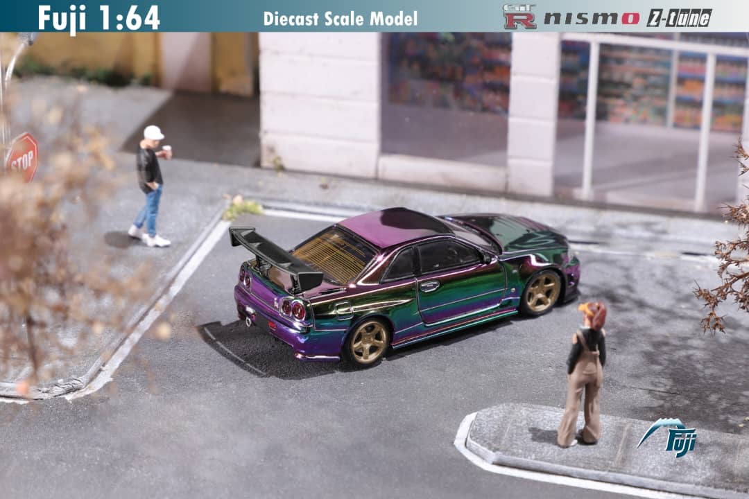 Fuji 1/64 Nissan Skyline GT-R R34 Nismo Z-Tune High Wing version Chrome Magic Green-Purple