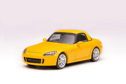 Motorhelix MH 1:64 Assemble Diecast Model Honda S2000 AP2 Magnetic and Assembled Parts GrandPrix White / Indy Yellow