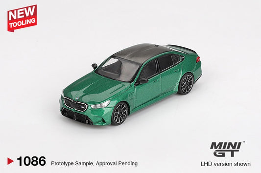 * PRE ORDER * MINI GT #1086 1/64 BMW M5 (G90) Isle of Man Green Metallic ( RHD )
