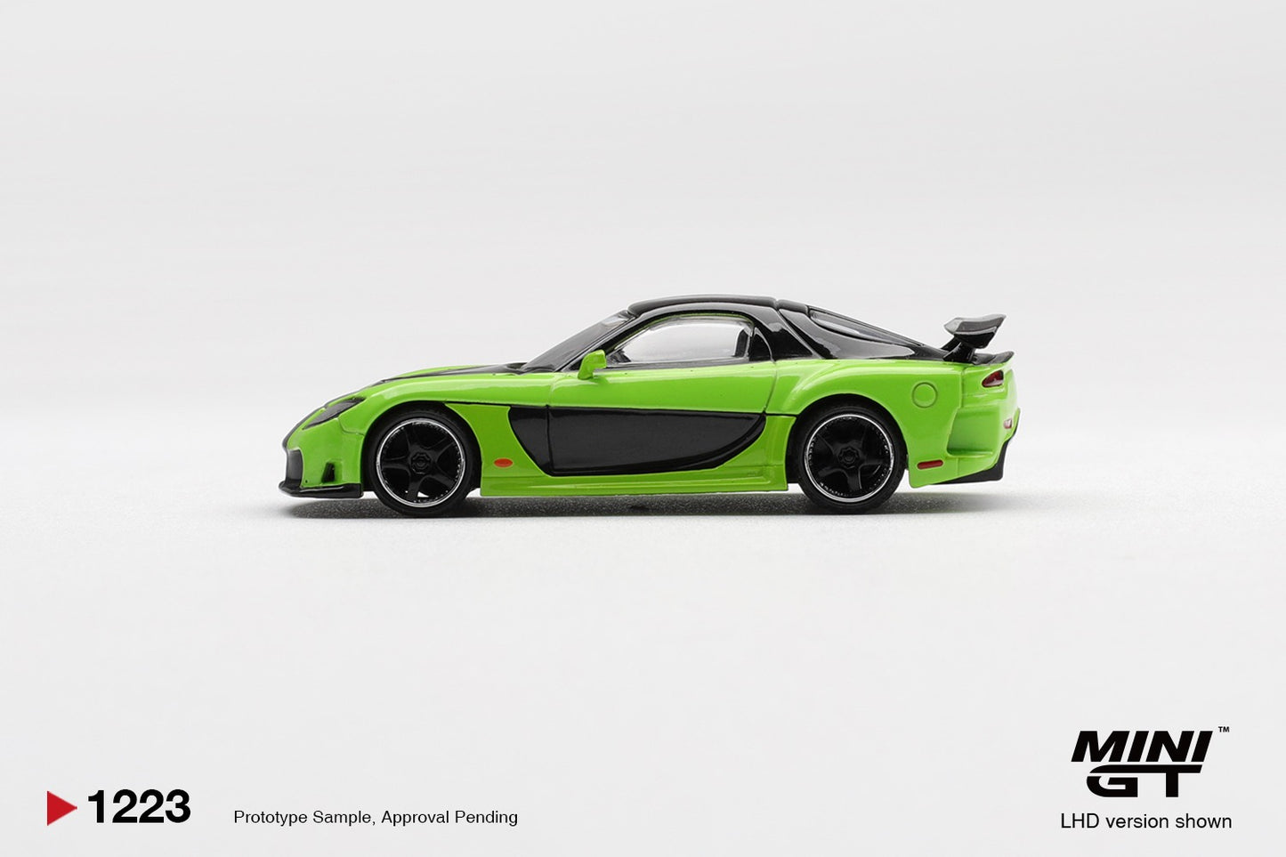 * PRE ORDER * MINI GT #1223 1/64 Mazda RX-7 VeilSide Fortune7 Green (RHD)