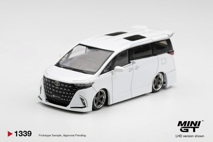 * PRE ORDER * MINI GT #1339 1/64 Toyota Alphard 40 KUHL White (RHD)