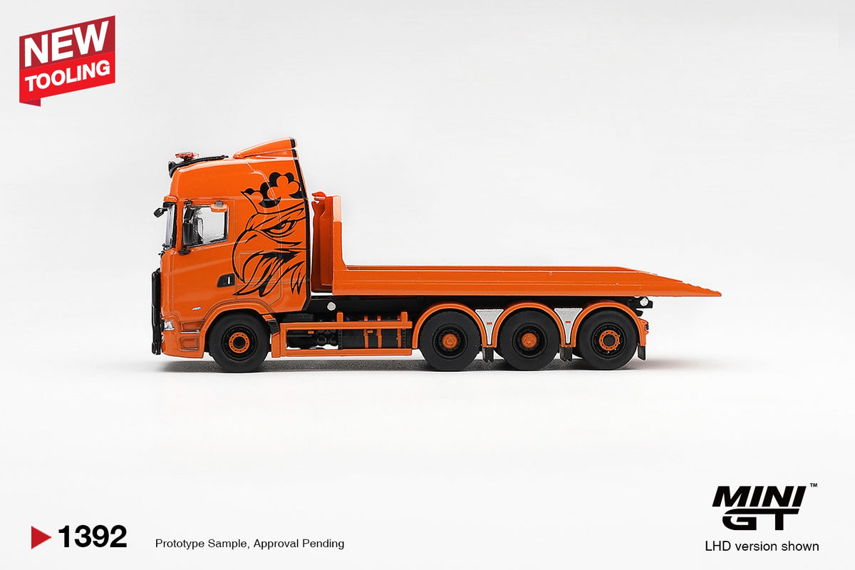 * PRE ORDER * MINI GT #1392 1/64 Scania 770S B8x4NA Hooklift Flatbed Orange (RHD)