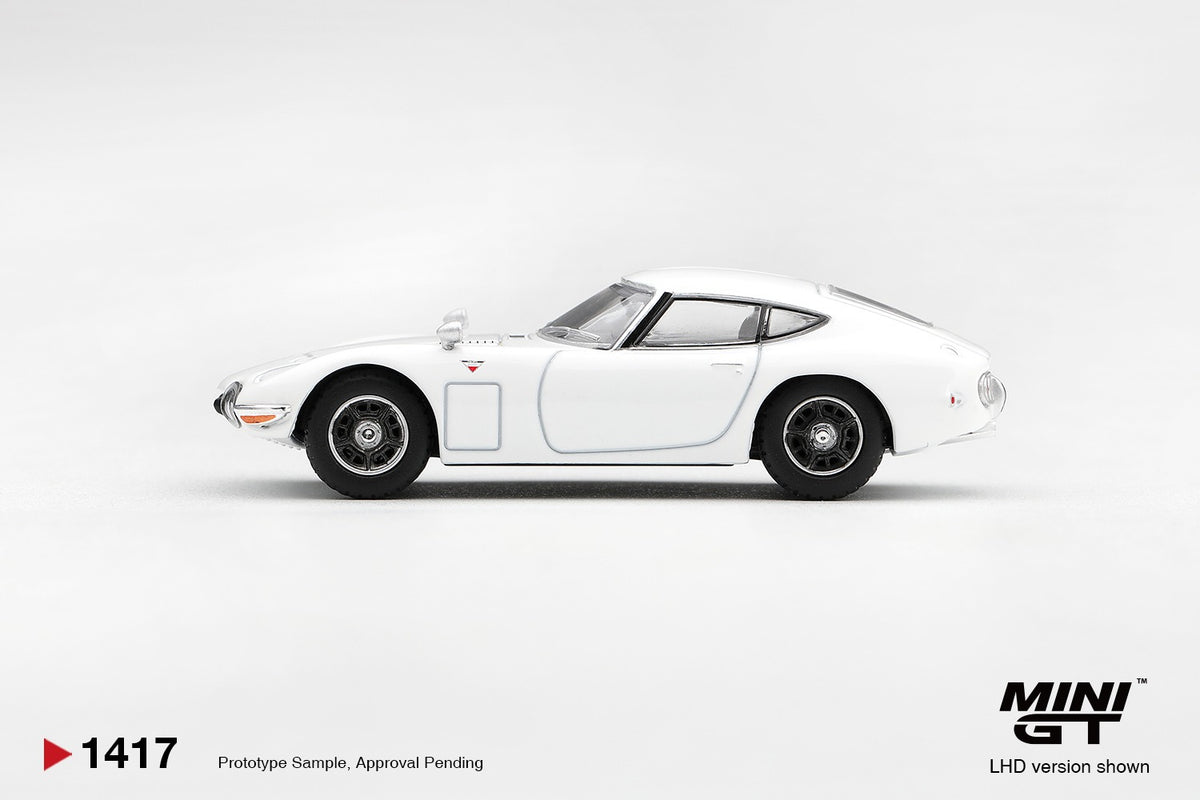 * PRE ORDER * MINI GT #1417 1/64 Toyota 2000GT Pegasus White (RHD)