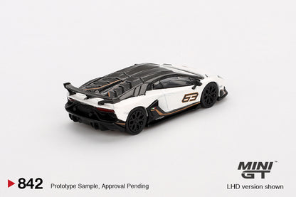MINI GT #842 1/64 Lamborghini Aventador SVJ 63 Bianco Asopo (RHD)