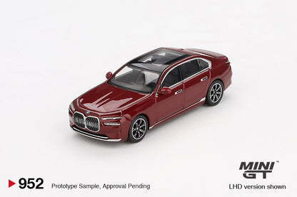 MINI GT #952 1/64 BMW i7 xDrive60 Aventurin (RHD)