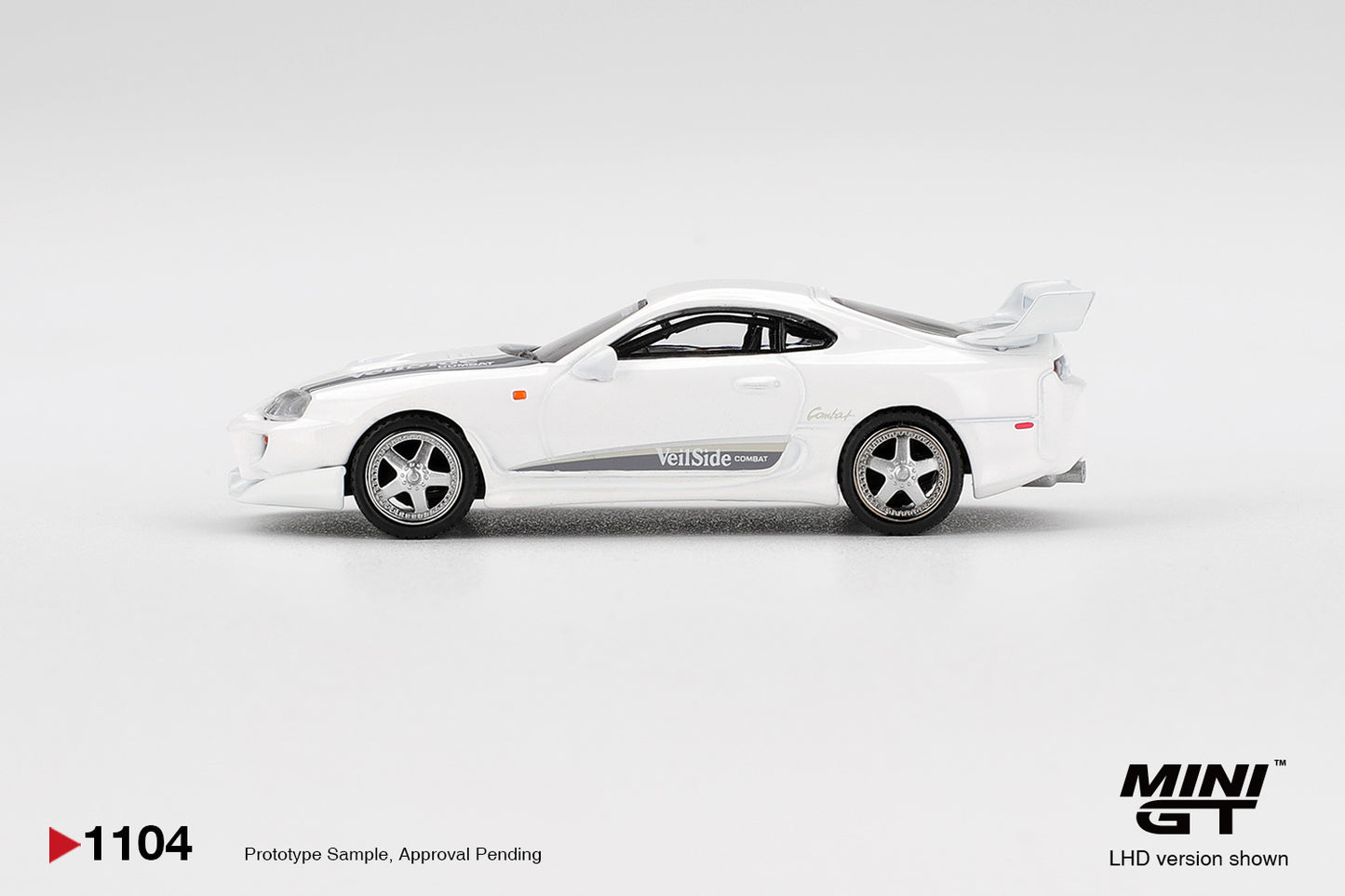 MINI GT #1104 1/64 Toyota Supra VeilSide Combat V-I White (RHD)