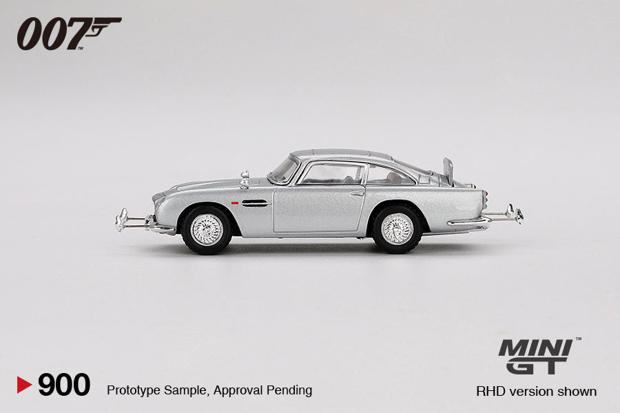 MINI GT #900 1/64 Aston Martin DB5 “Goldfinger” ** FRENCH CARD **