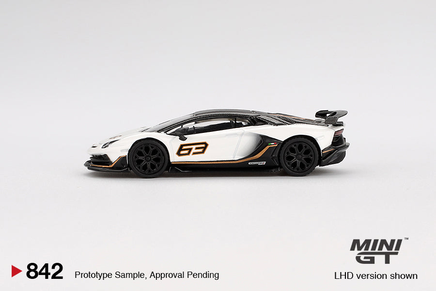 MINI GT #842 1/64 Lamborghini Aventador SVJ 63 Bianco Asopo (RHD)
