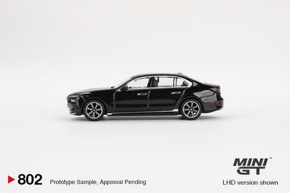 MINI GT #802 1/64 BMW i7 xDrive60 Black Sapphire (RHD)