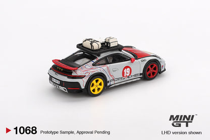 MINI GT #1068 1/64 Porsche 911 Dakar "Uncle Rally" (LHD)