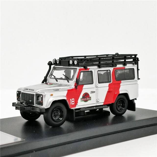 MASTER 1/64 Land Rover Defender 110 Jurassic Park Livery – Diecast Toyz SG