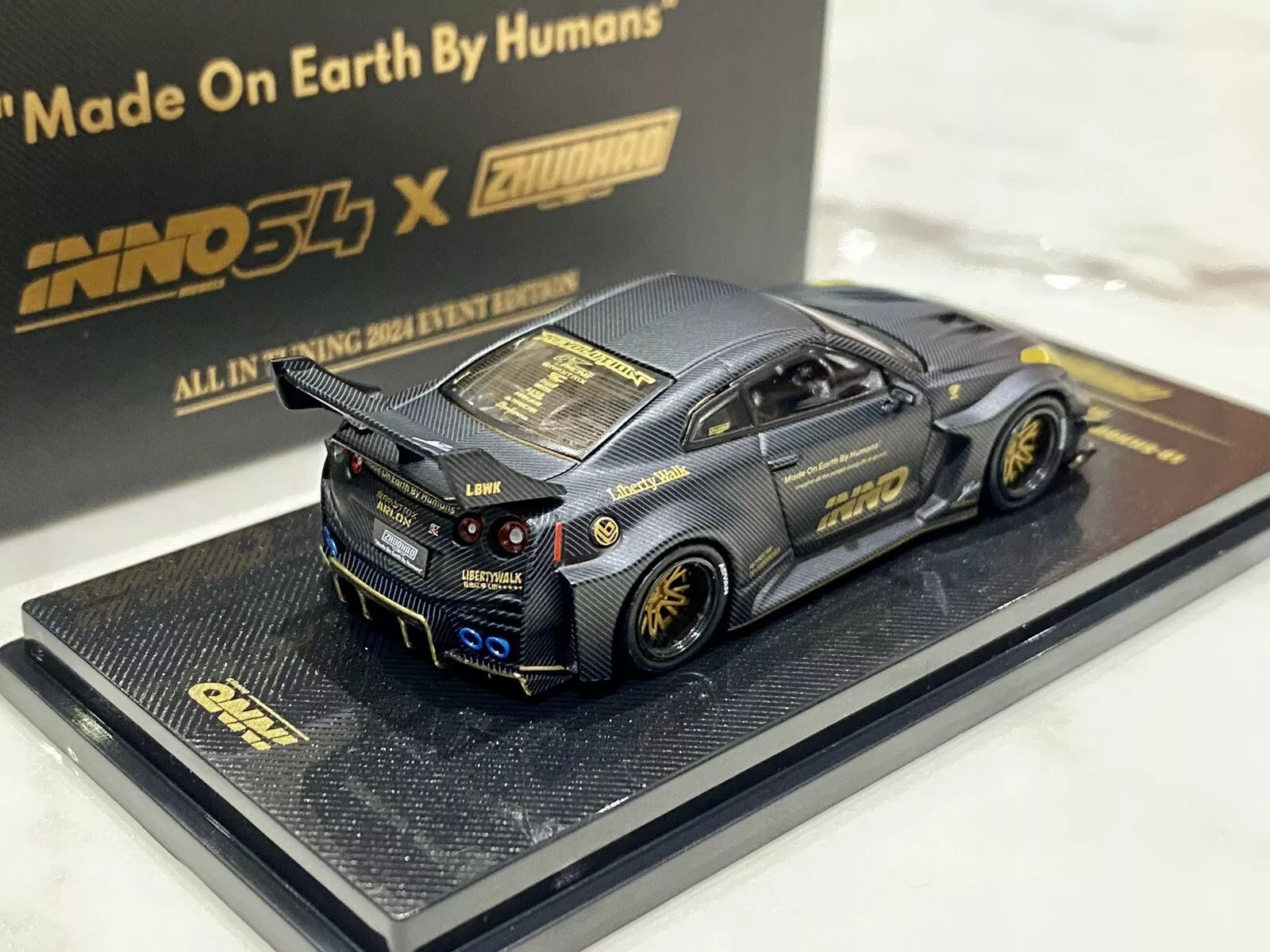 イノモデル 1/64 LBWK 35GT-RR AIT 2024 限定 チェイス INNO64 Nissan 35GT-RR LB-SILHOUETTE WORKS Full Carbon R35